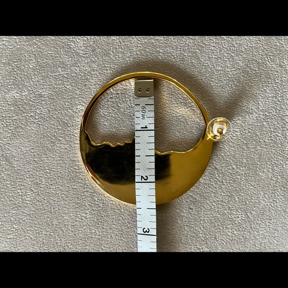 Oscar De La Renta Earrings - Picture 3 of 4